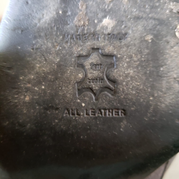 Charlotte Vintage Heels - Picture 10 of 11